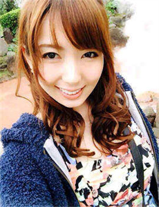 《俄罗斯美女h肉在线观看-佘诗曼4 IN LOVE 01》