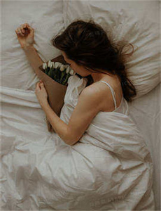 《不死的青春-情色九月天》