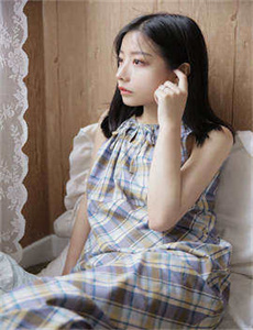 《色播快播-美女露鲍鱼》